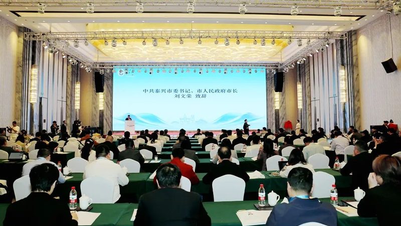 化工产品定制加工：流程解析与关键注意事项
